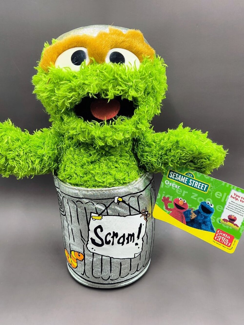 Oscar Grouch in Trash Can 10" Plush Stuffed Animal with Slimey Worm Gund 2003